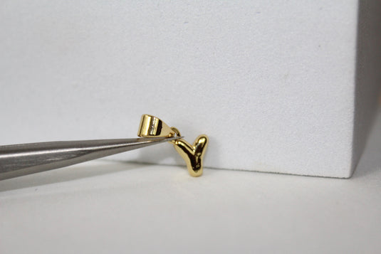 Charm con letra estilo bloque amarillo dorado - F 