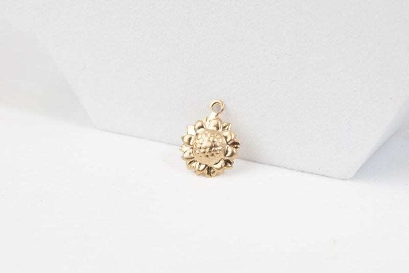 Cargue la imagen en el visor de la galería, Dije de girasol - Chapado en oro de 14 quilates (amarillo) 
