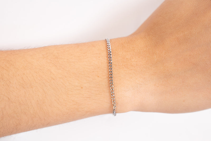 Load image into Gallery viewer, Stingray - 18K Silver PVD
