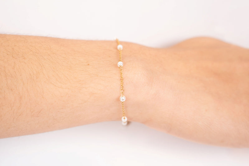 Load image into Gallery viewer, Clutch - Faux Pearl 18K Gold PVD
